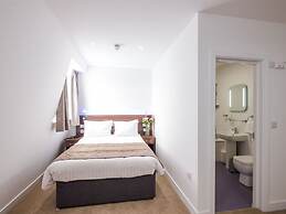 Signature Hotel London