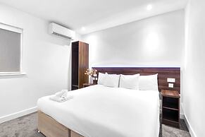 Signature Hotel London