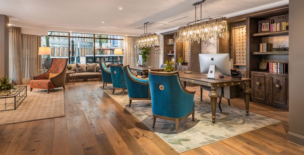 The Ivey's Hotel