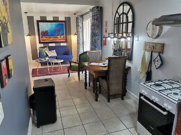 At 98 on Lynburn Guest House