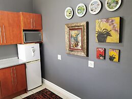 At 98 on Lynburn Guest House