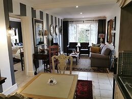 At 98 on Lynburn Guest House