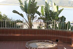 Phoenix Lodge and Waterside Accommodation