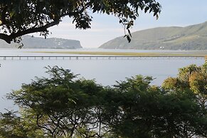 Phoenix Lodge and Waterside Accommodation