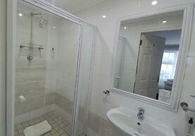 Phoenix Lodge and Waterside Accommodation