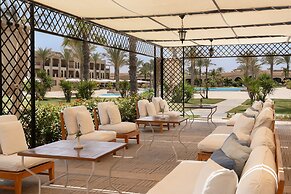 JAZ Oriental, Almaza Bay