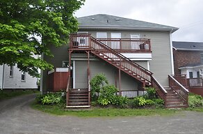 Moncton Suites - 267 Universite Ave