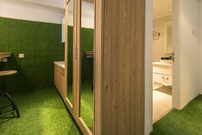 Yan's House Hotel
