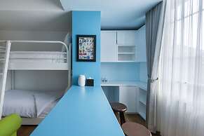 Yan's House Hotel