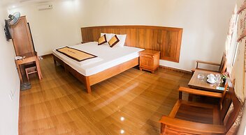 Hoa Binh Hotel