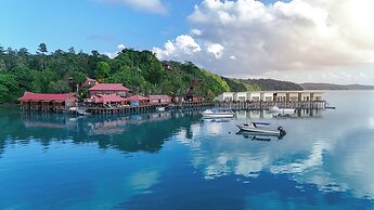 Noah Maratua Resort