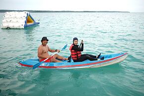 Noah Maratua Resort
