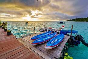 Noah Maratua Resort