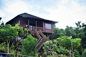 Noah Maratua Resort