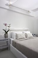 Milos Hotel
