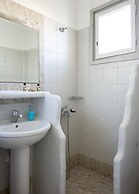 Milos Hotel