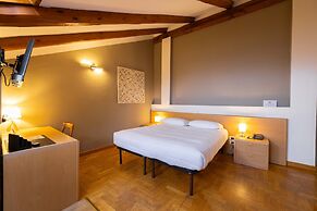La Fertè Hotel