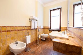 La Fertè Hotel
