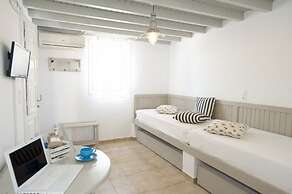 Gryparis Club Apartments