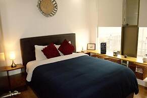 Puerta Alameda Suites