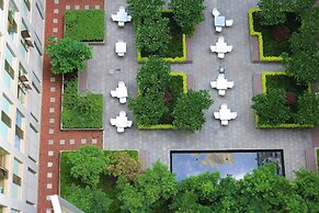 Puerta Alameda Suites