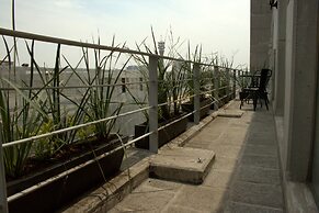 Puerta Alameda Suites
