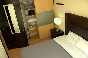 Puerta Alameda Suites