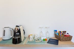 Live Hotel Boutique - Adults Only