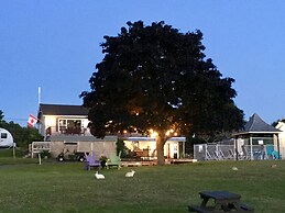 Upper Clements Cottages