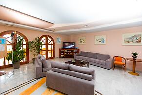 Anita Beach Hotel - Adults Only