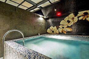 The HO Hotel