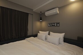 Hotel Gray