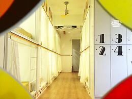 Ringo's Foyer Guest House - Hostel