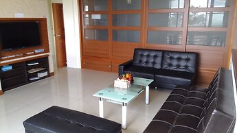 Caitlyn Hostel
