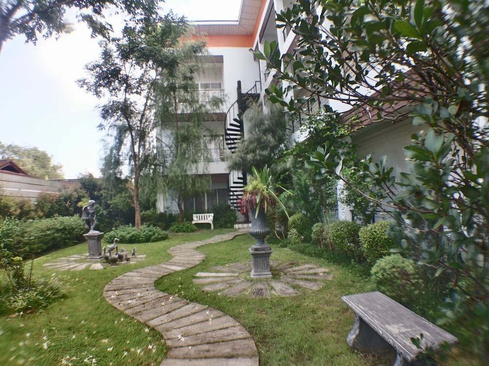 Natnalin Hotel