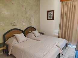 Zannis Hotel