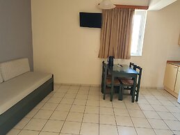 Zannis Hotel
