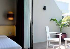 Bangsaen Heritage Hotel