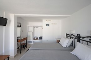 Anixi Hotel