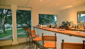 Batonka Guest Lodge