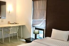 S2 Hotel