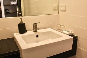 S2 Hotel