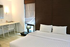 S2 Hotel
