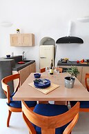Menias Cave House