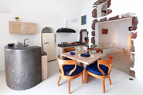 Menias Cave House