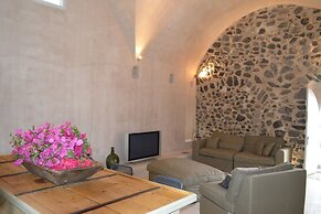 Pyrgos Old winery villa