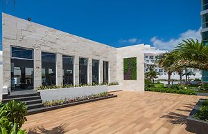 Oleo Cancun Playa All Inclusive Resort
