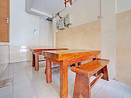 OYO 1699 Verona Residence
