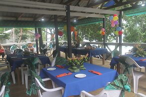 Evis Resort