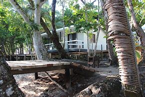 Evis Resort